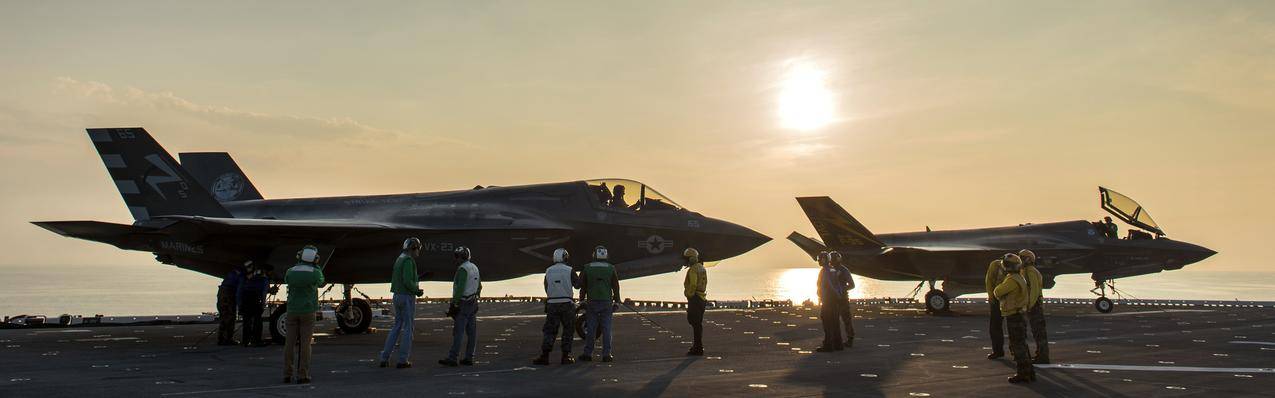 洛克希德·马丁F-35LightningII,军用飞机,飞机,喷气式飞机,航空母舰,USMC,双监视器,多路播放