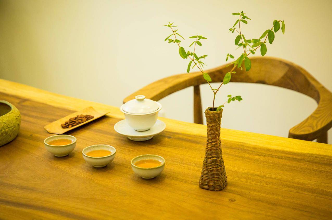 茶叶,丹参茶用功夫茶方式冲泡,5k图片