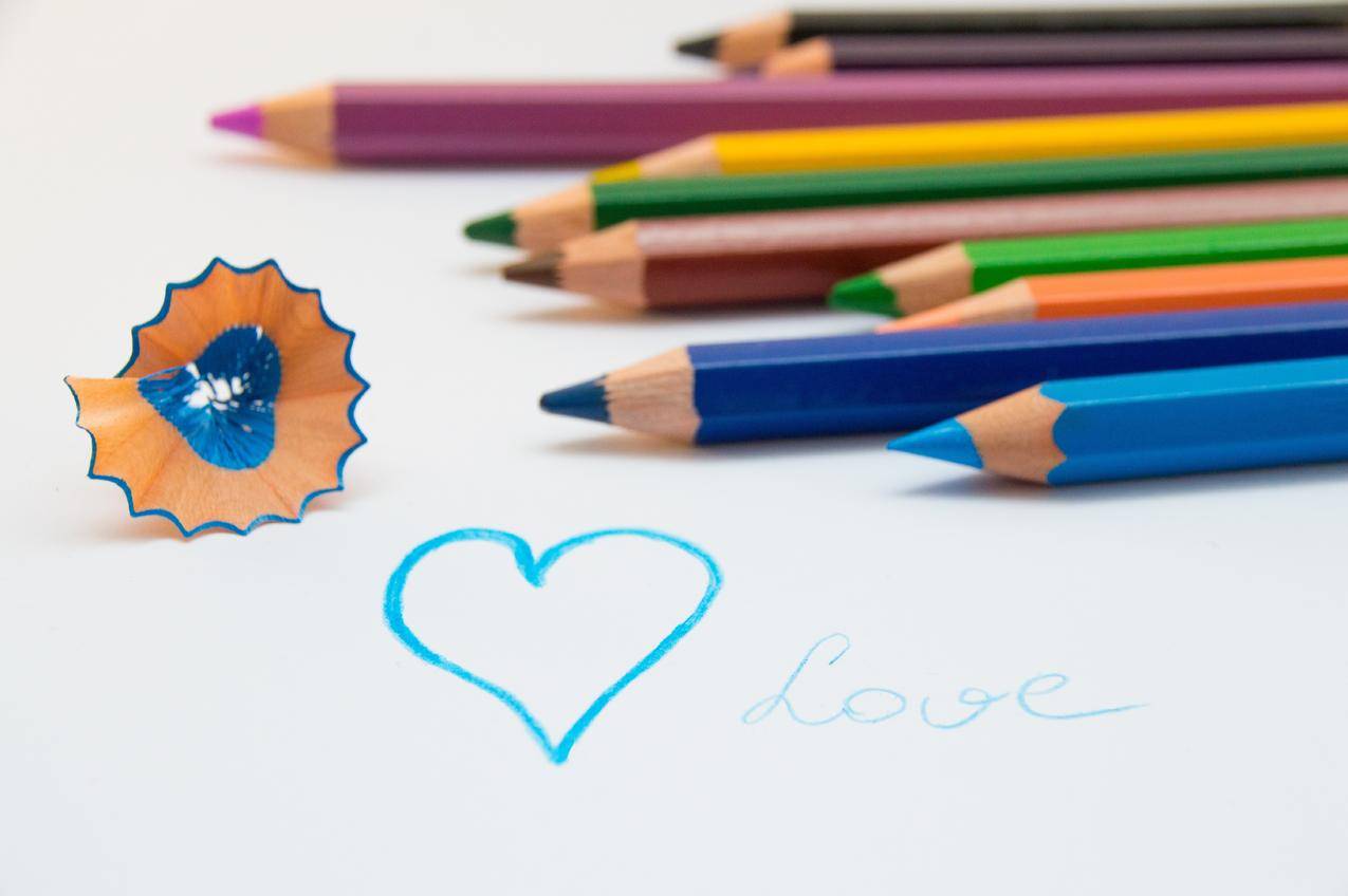 彩色的铅笔,爱心,love,6K设计图片