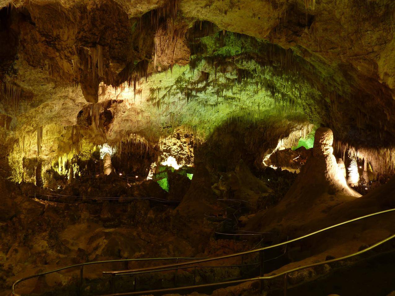 美国卡尔斯巴德洞窟图片
