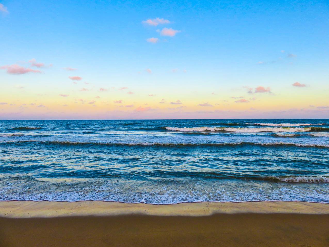 日间海浪