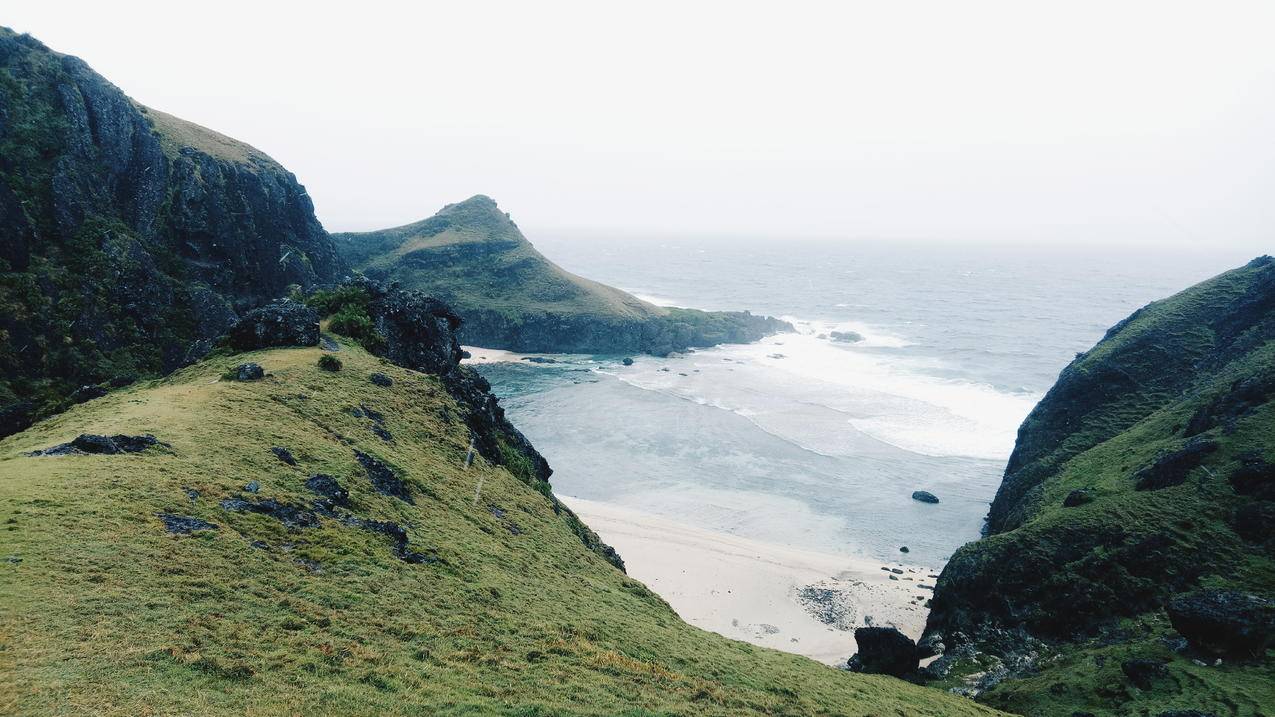 海滨附近的青山遗址