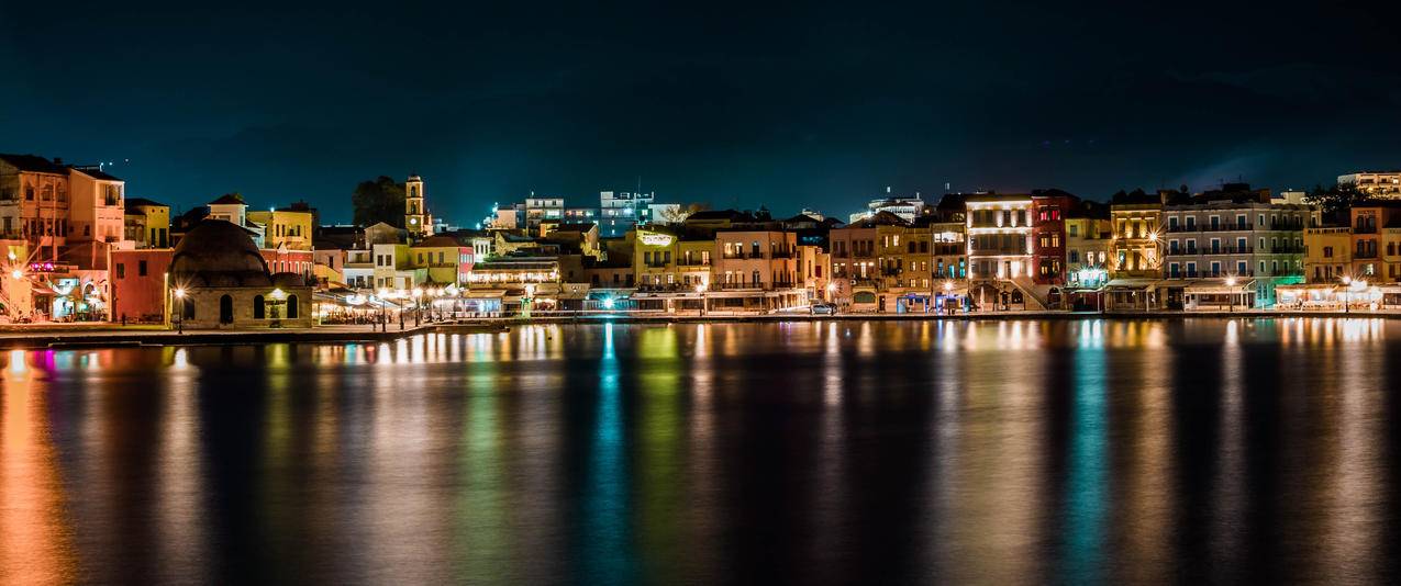 夜间水边城市风景3440x1440壁纸