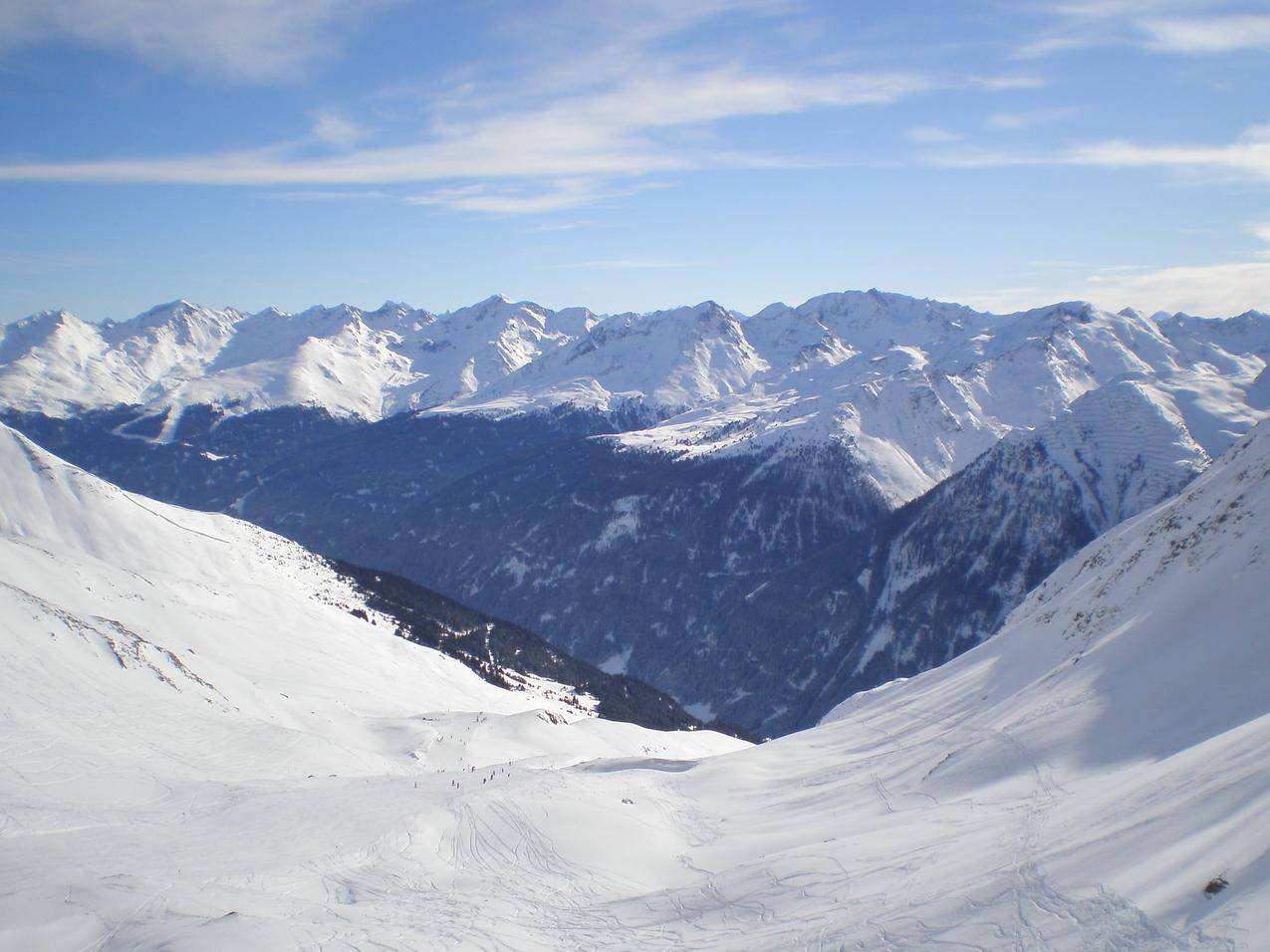 冬天雪山风景高清图片