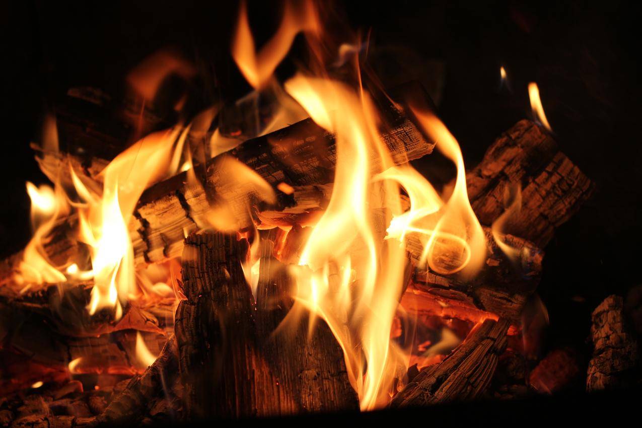cc0可商用木材照片,木材,黑暗,薪柴,火