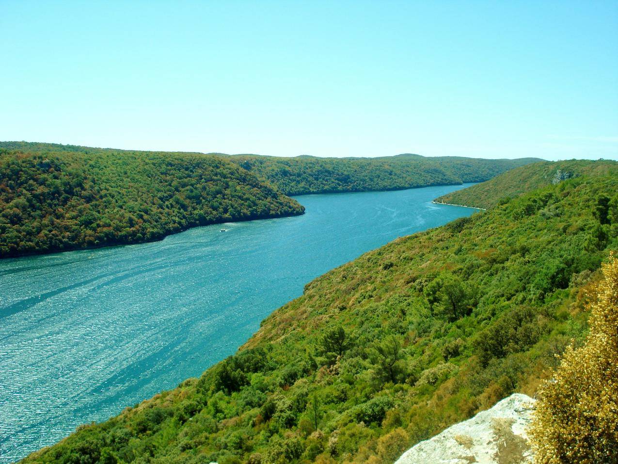 青山绿水湖泊河流风景图片