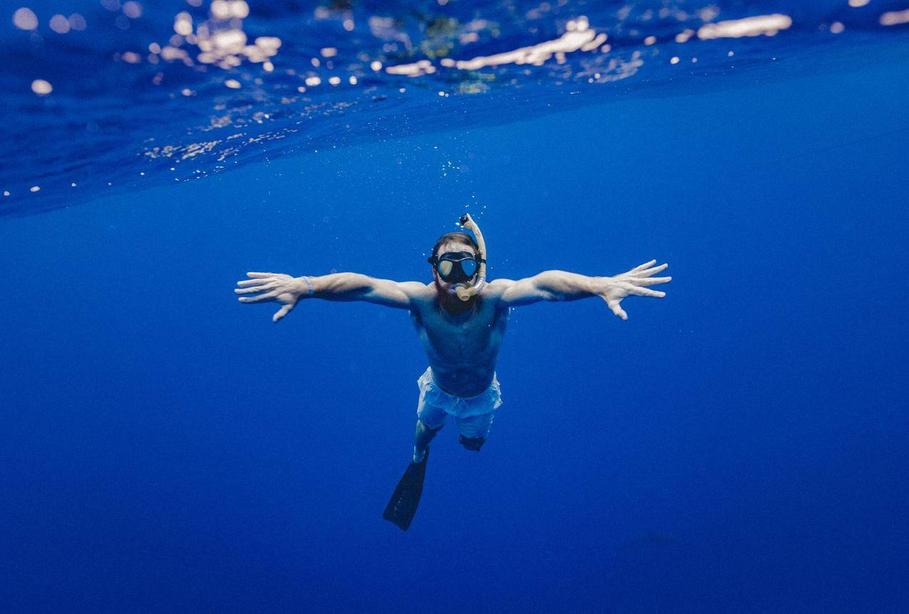 潜水运动人物高清图片