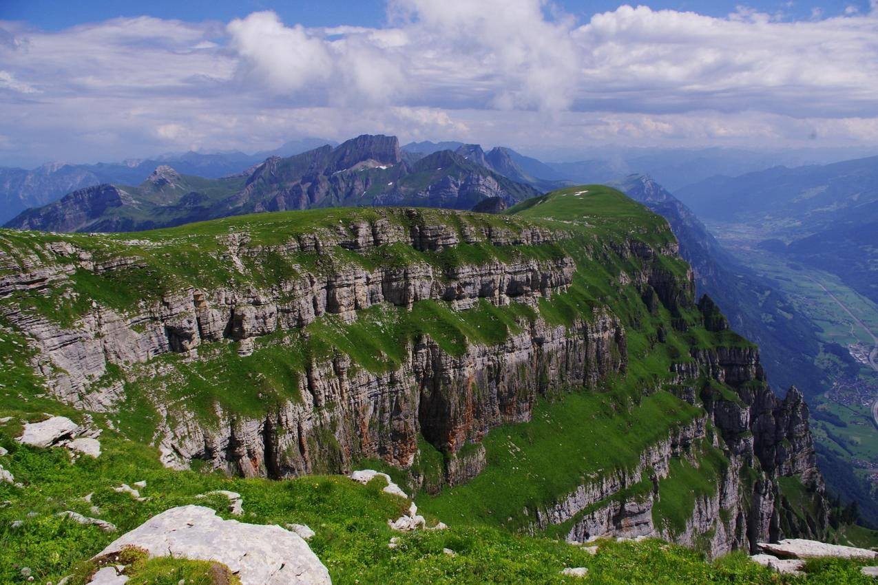 山峰风景高清图片