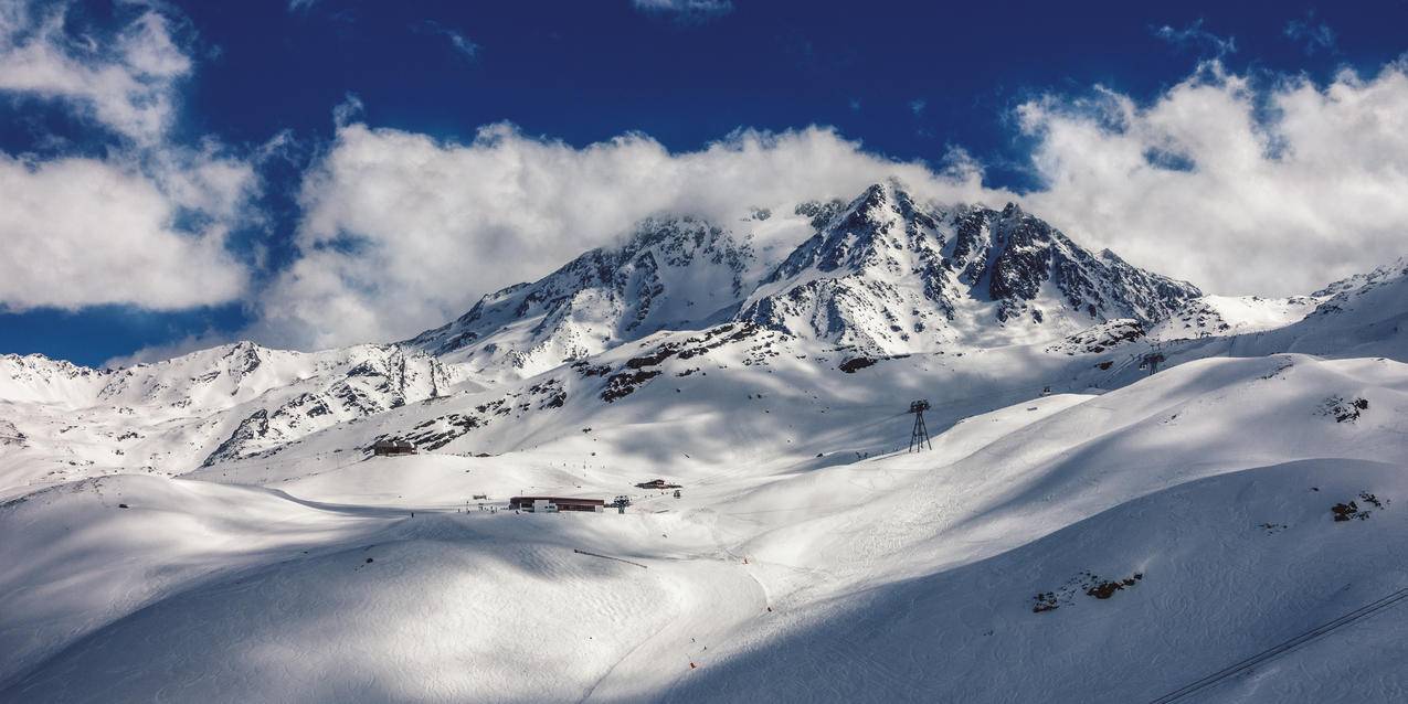 雪帽山5k壁纸