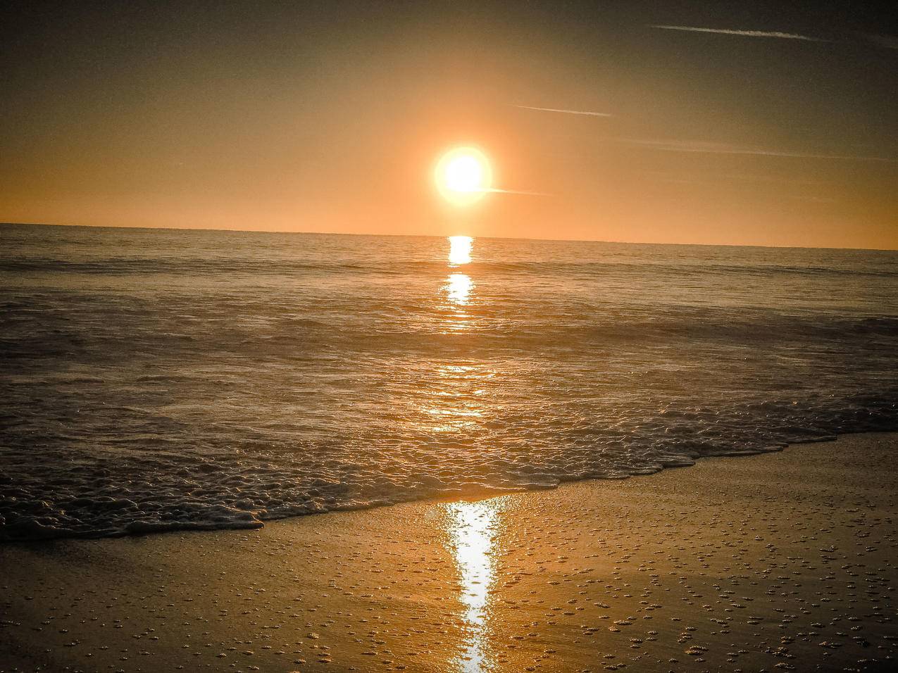 日落时的海洋摄影