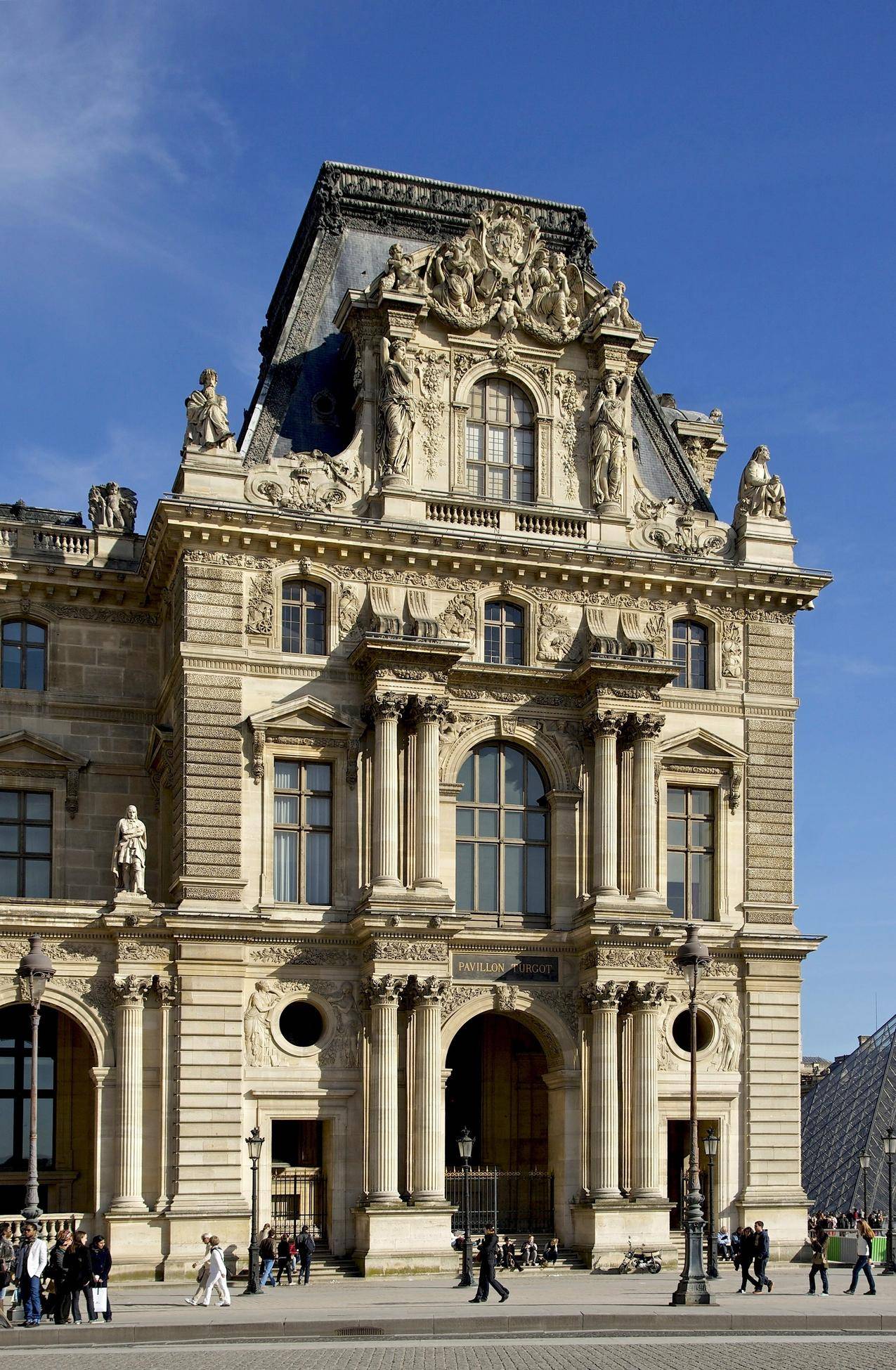 法国巴黎罗浮宫的图片