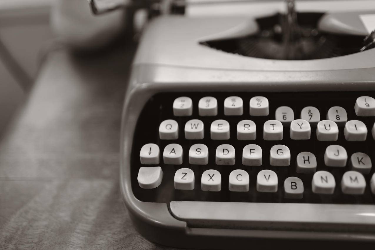 Gray,Typewriter合影