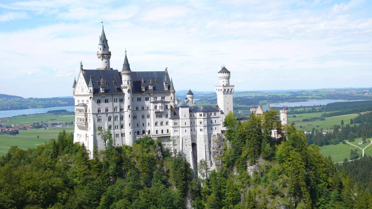 德国巴伐利亚的童话城堡图片