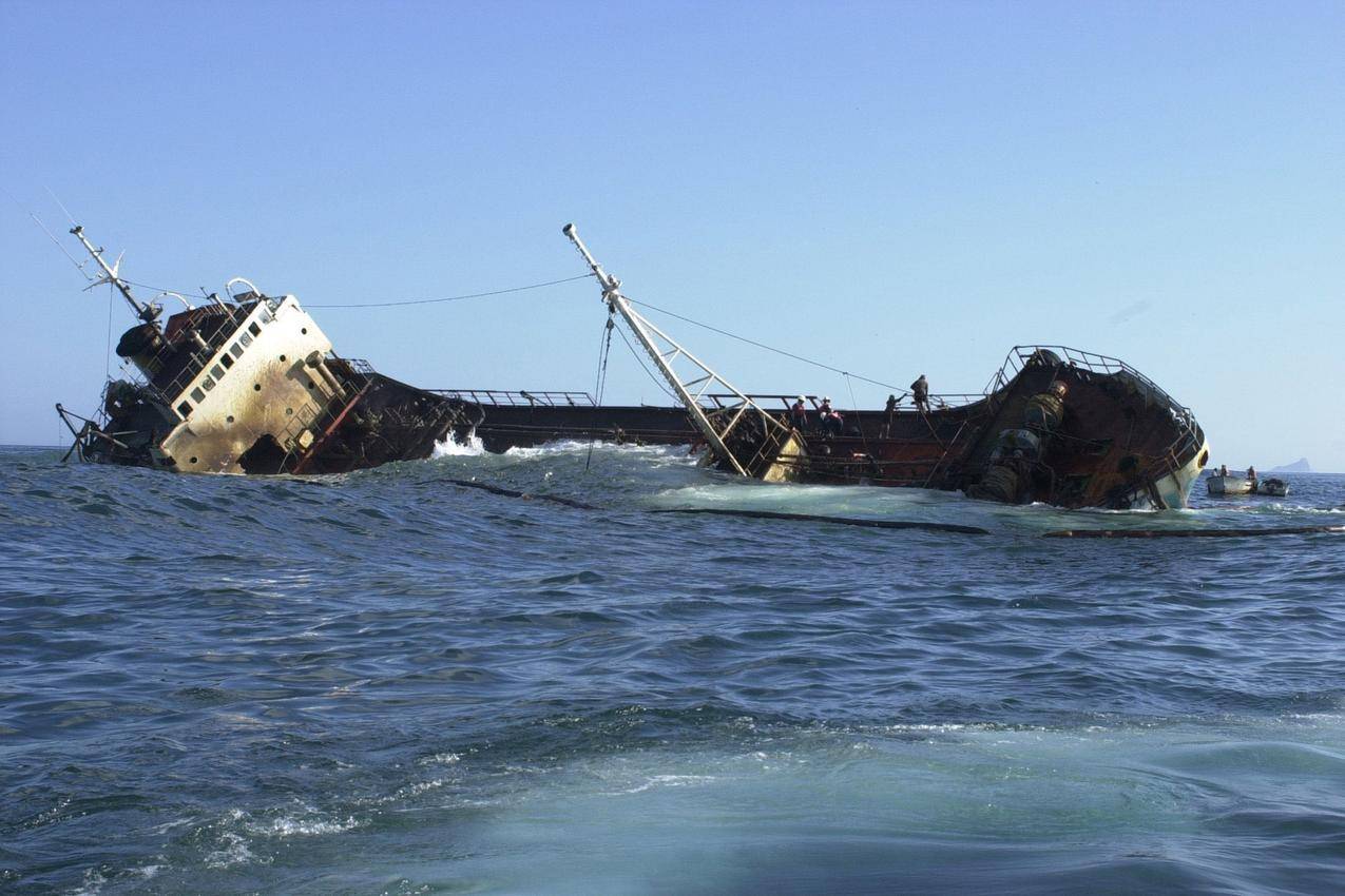 船舶,沉船事故的图片