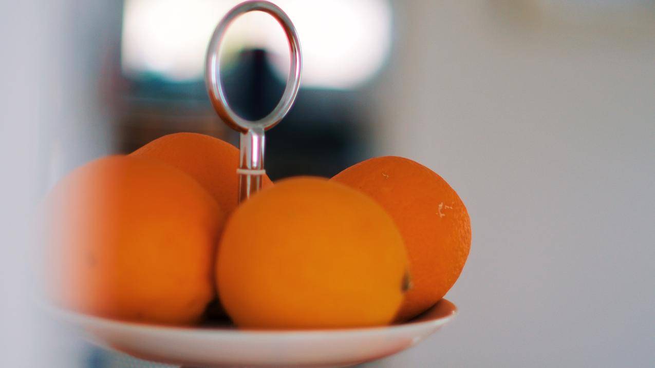 白板橙果实的选择性聚焦摄影