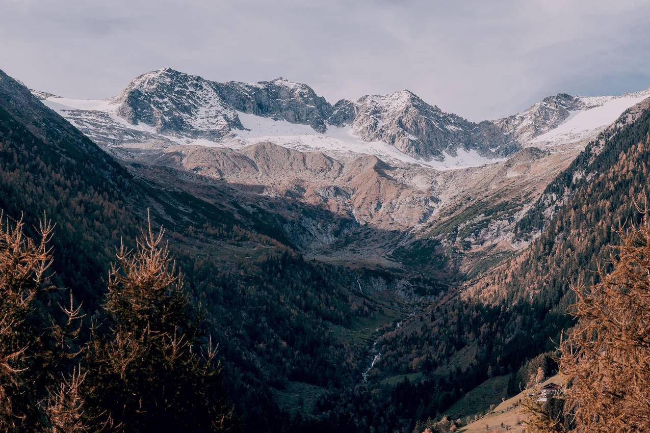 雪山5k壁纸