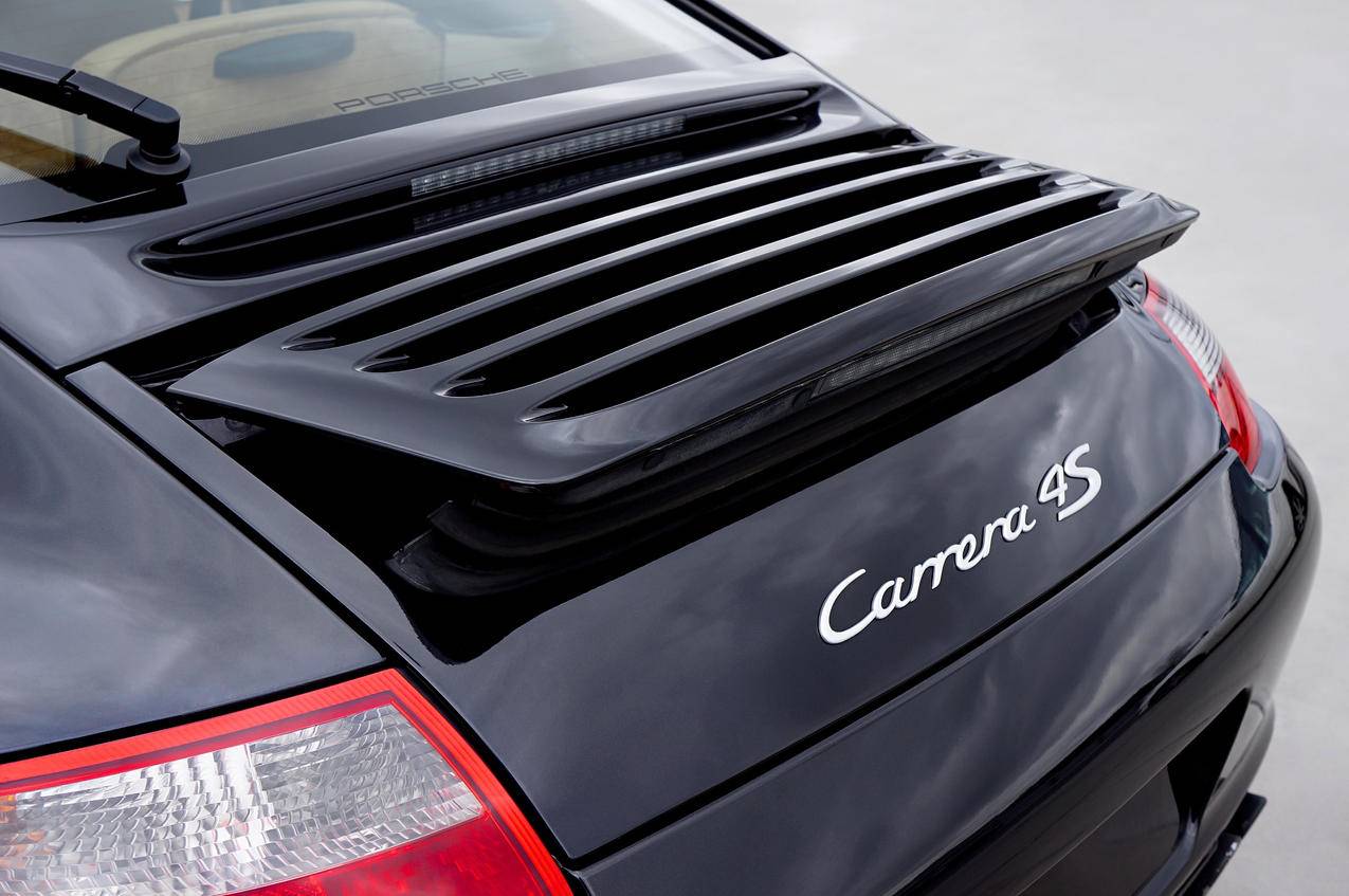 卡雷拉4S汽车黑色