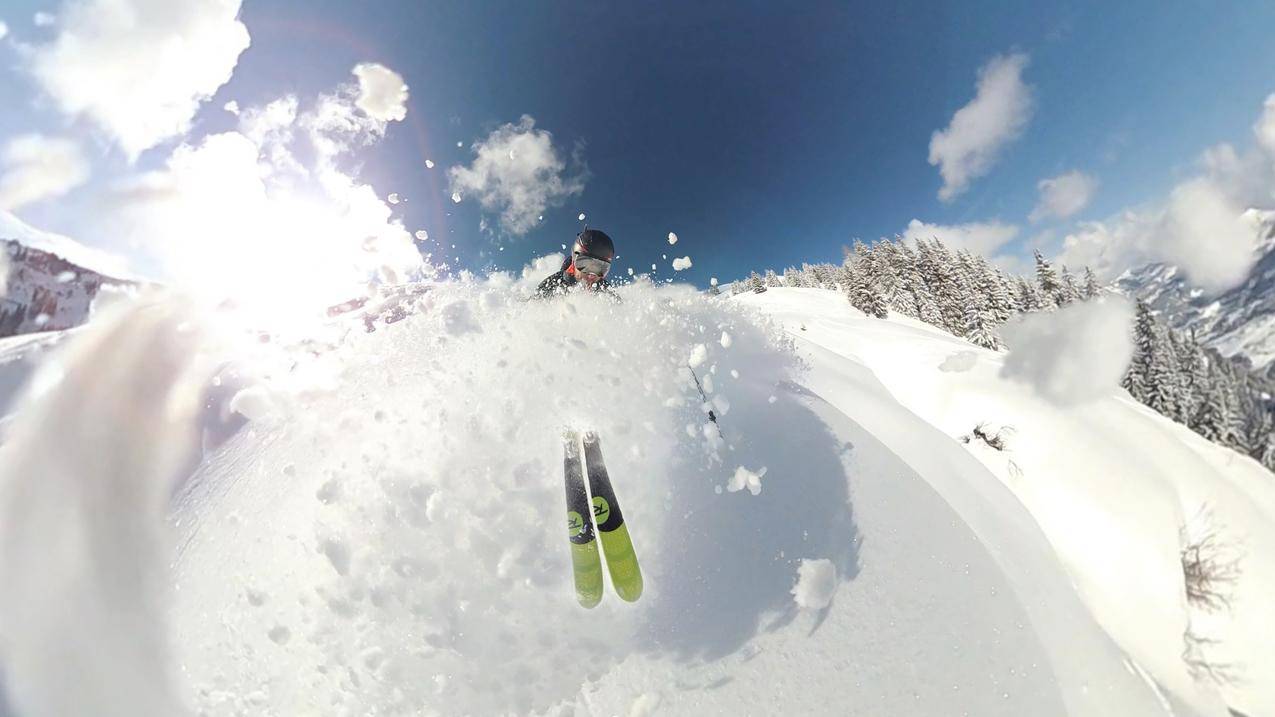 人滑雪4k壁纸