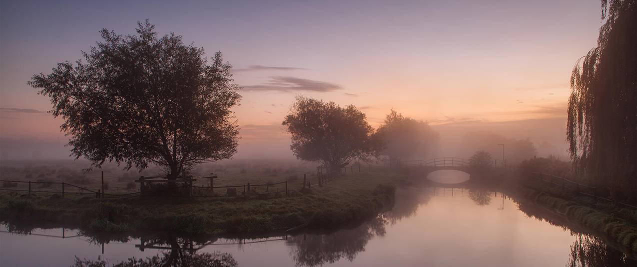 英国赫特福德沼泽地3440x1440风景壁纸