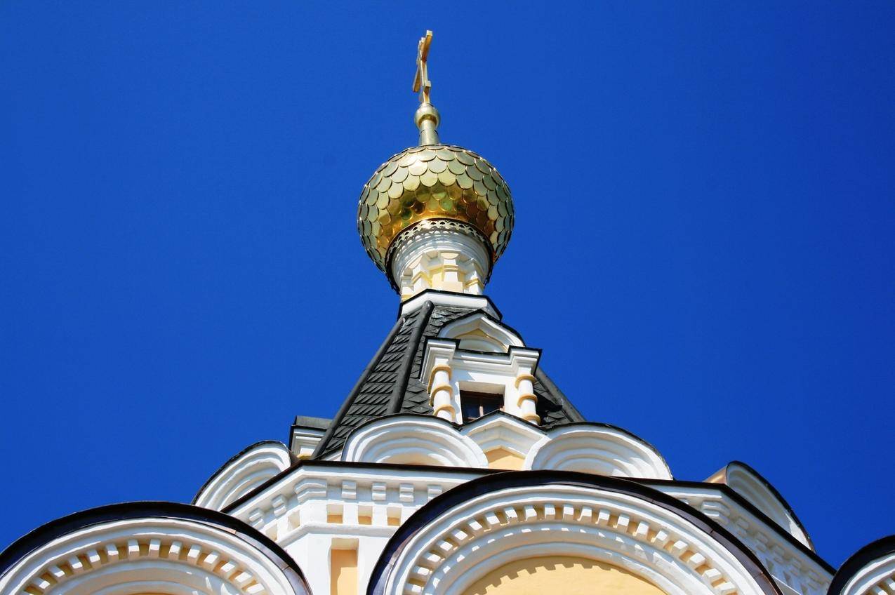 俄罗斯教堂建筑的圆顶