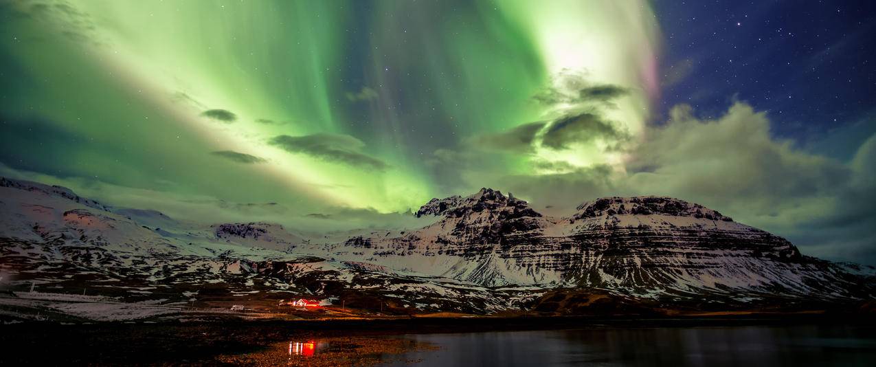 冰岛上的北极光风景3440x1440壁纸
