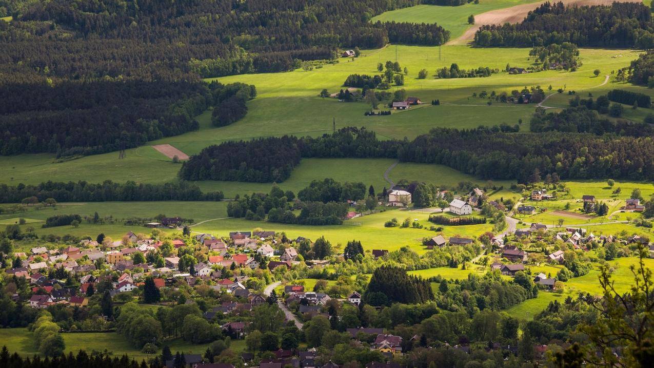 捷克的农村民居风景图片