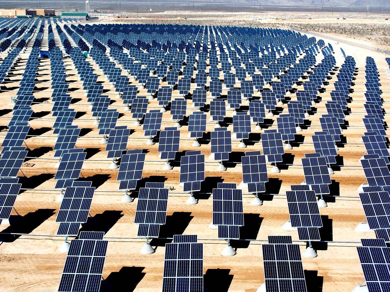 可再生能源太阳能电池板