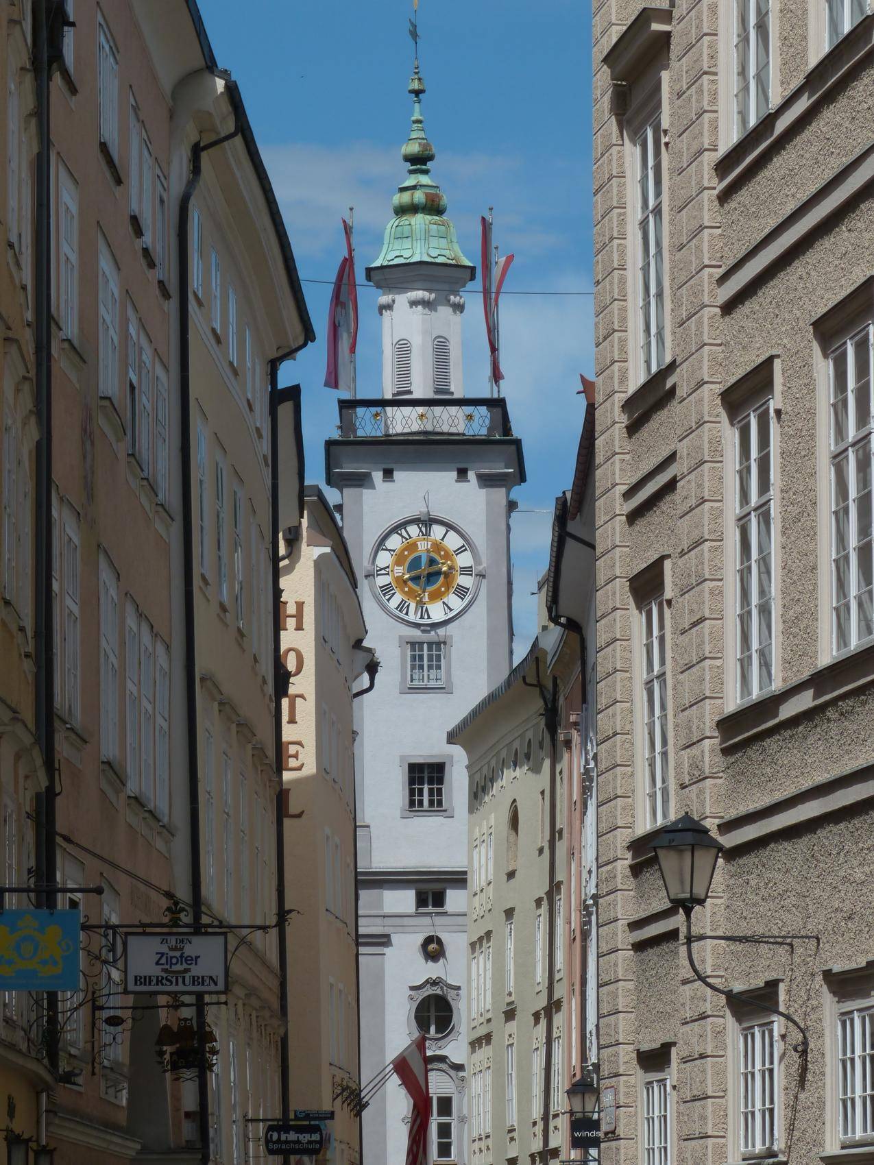 萨尔茨堡的钟塔高清壁纸
