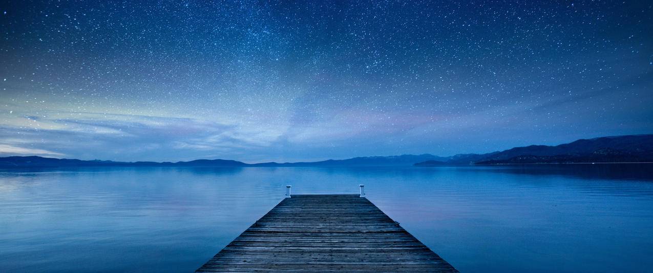 晚上,湖,码头,天空,星星,星空3440x1440壁纸