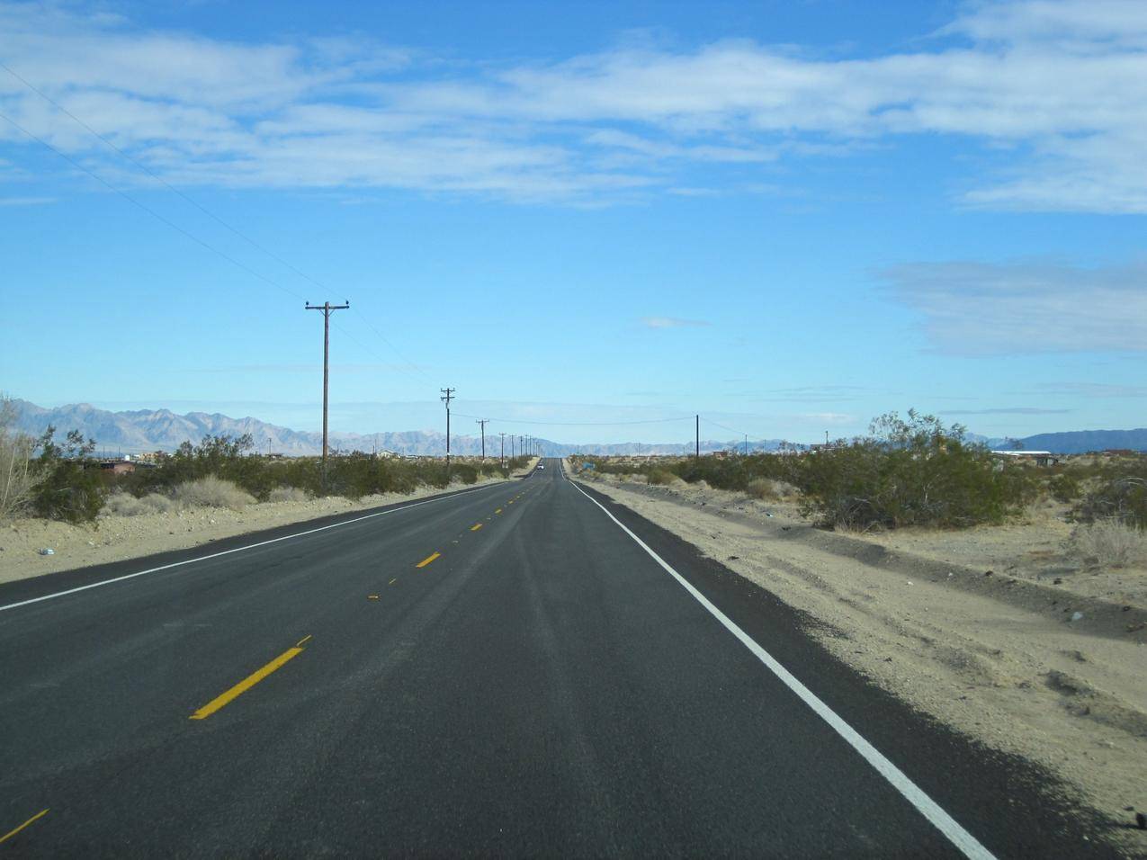 泊油路,公路高清图片