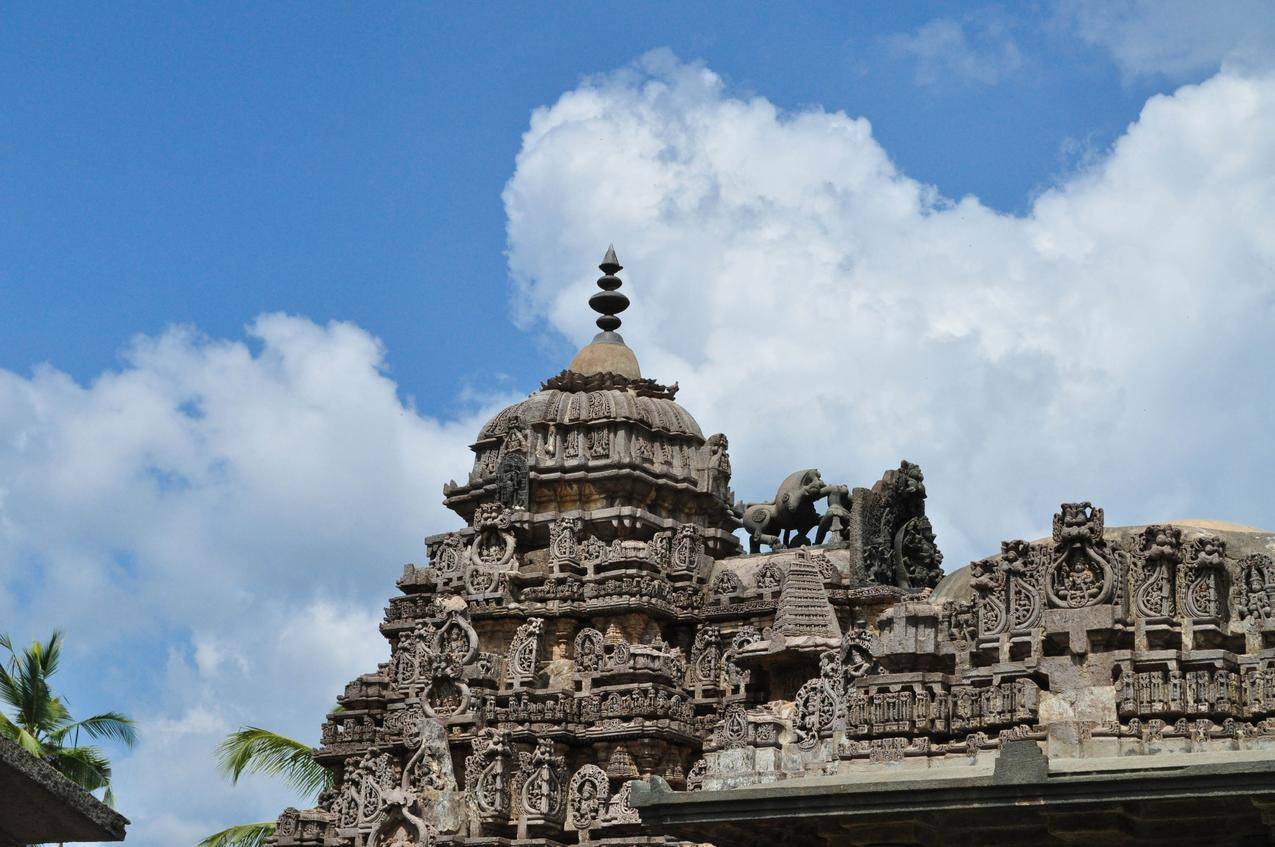 印度卡纳塔克寺庙建筑,建筑雕塑图片
