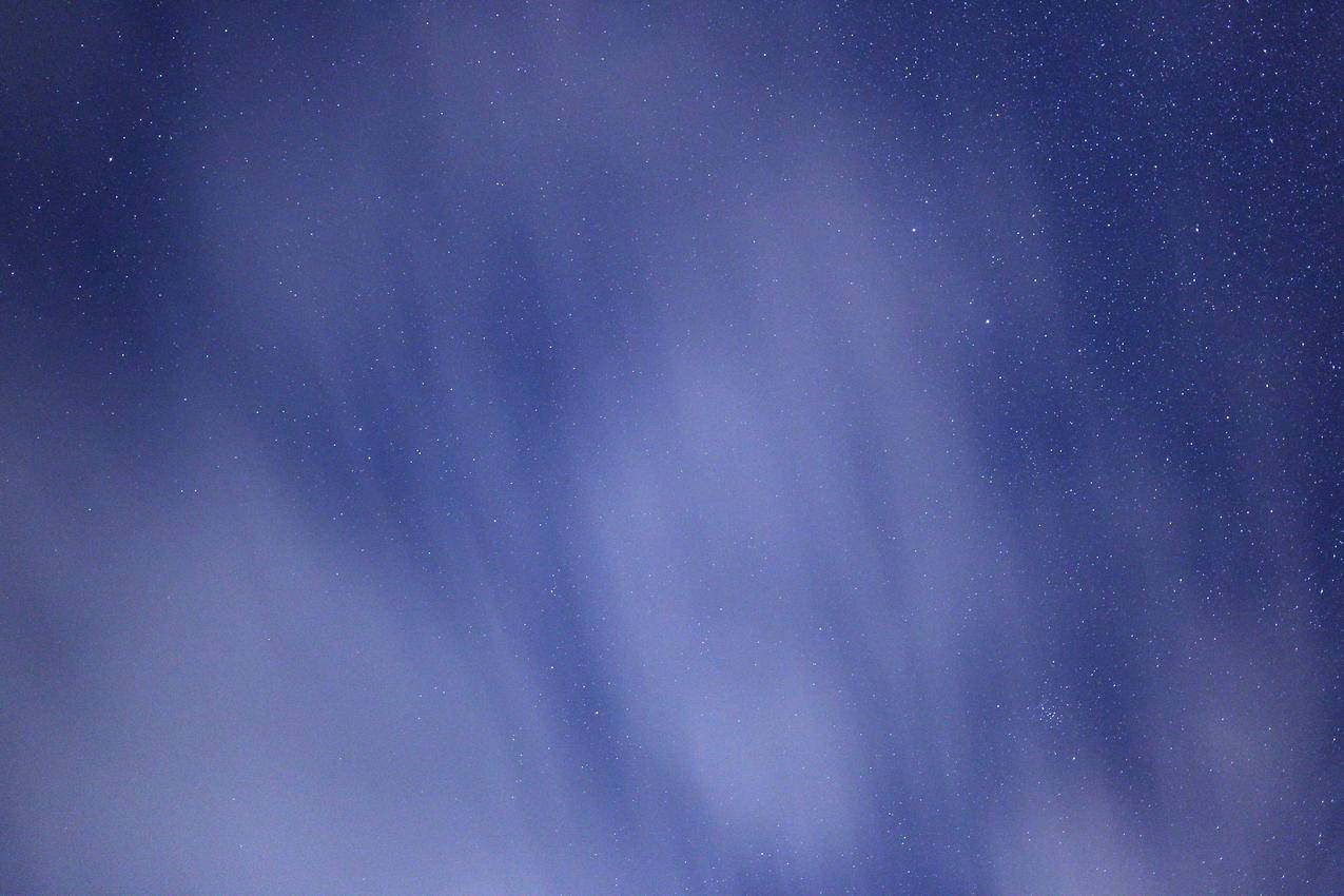 cc0可商用的夜景照片,云朵,银河,星星