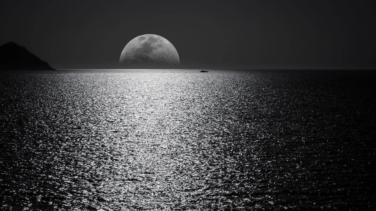 White与黑天黑月与夜间水体摄影