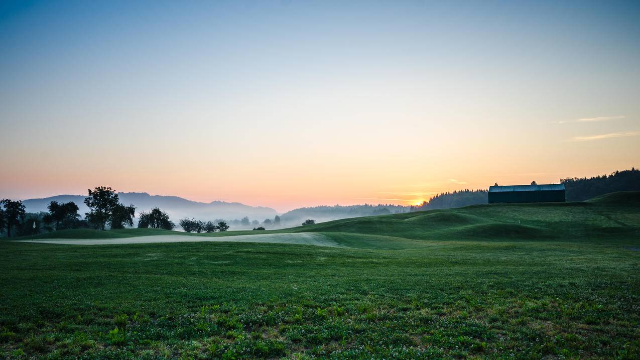 高尔夫球场,日出风景4K壁纸