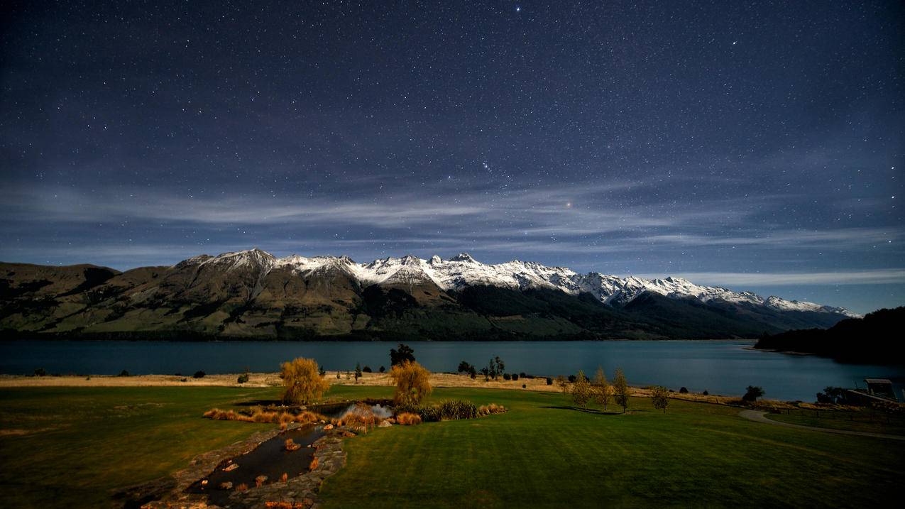 新西兰皇后镇,瓦卡蒂普湖,夜晚,星空风景3840x2160壁纸