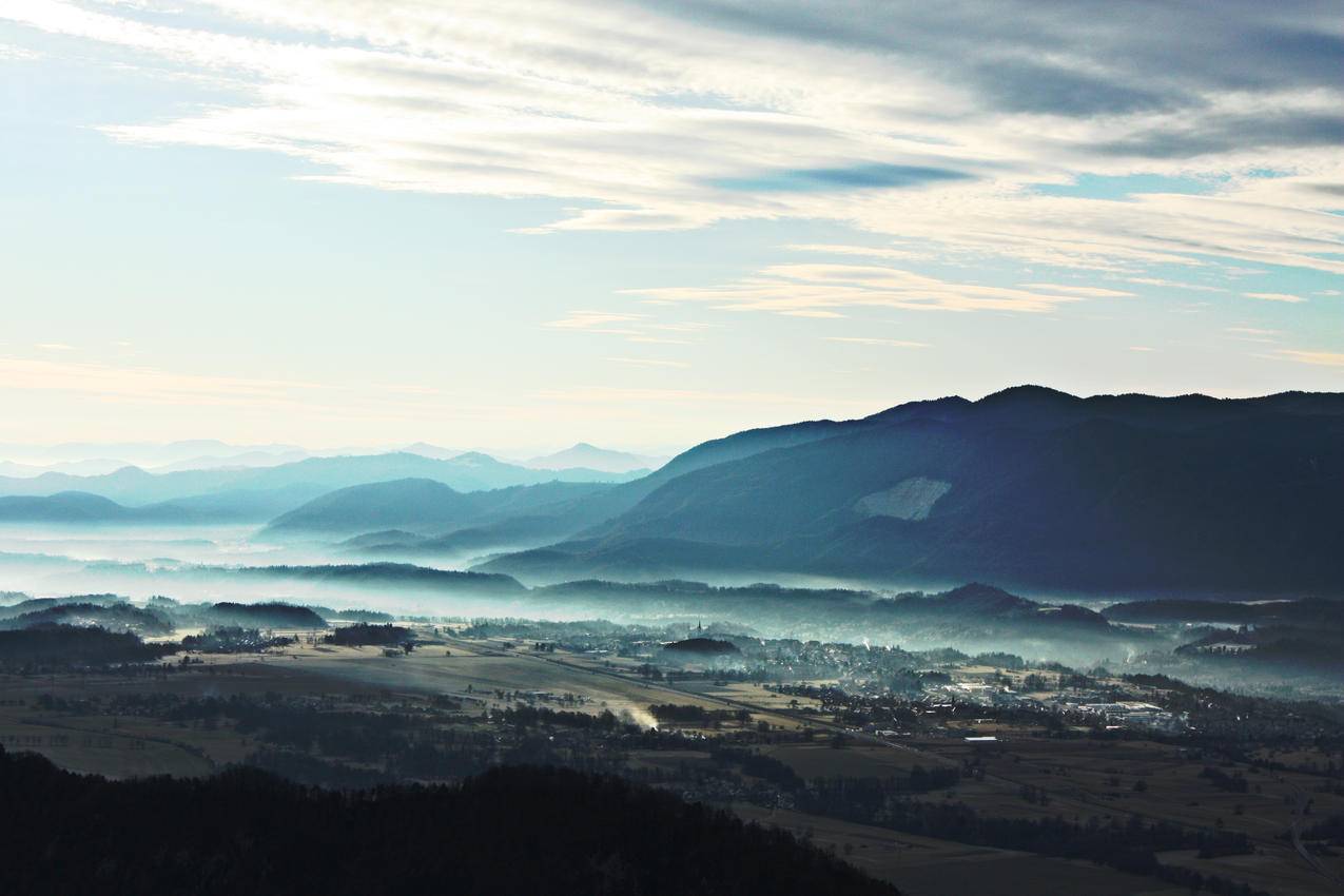 高山,平原,蓝色,4k壁纸