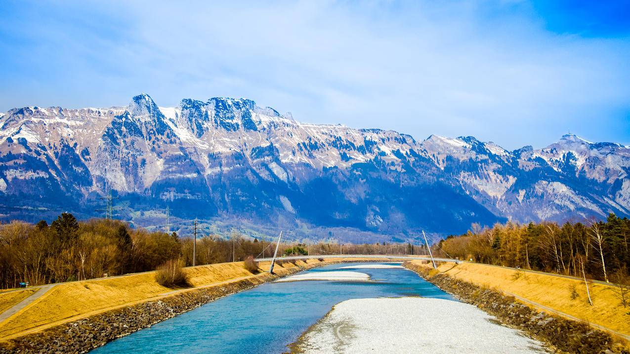 瑞士,奥地利,列支敦士登三边界附近匿名的山风景,4K壁纸