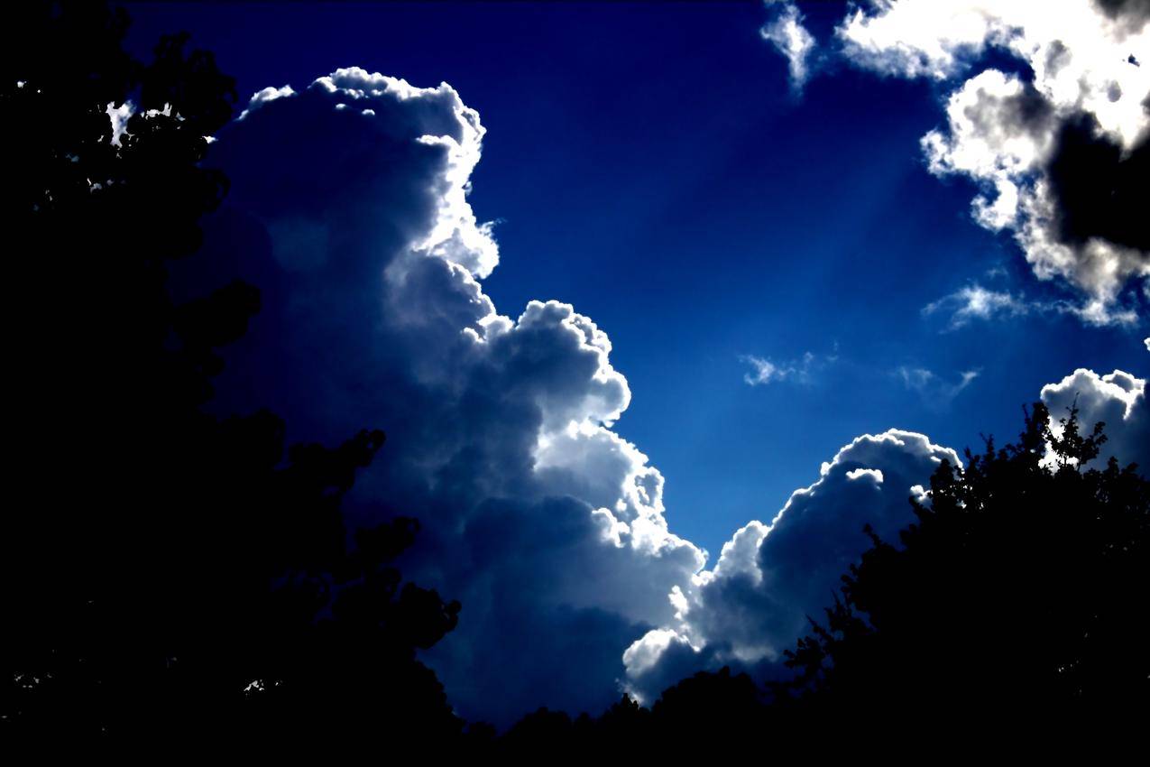 标签:云天空蓝色天气气候雨积云4k4k风景
