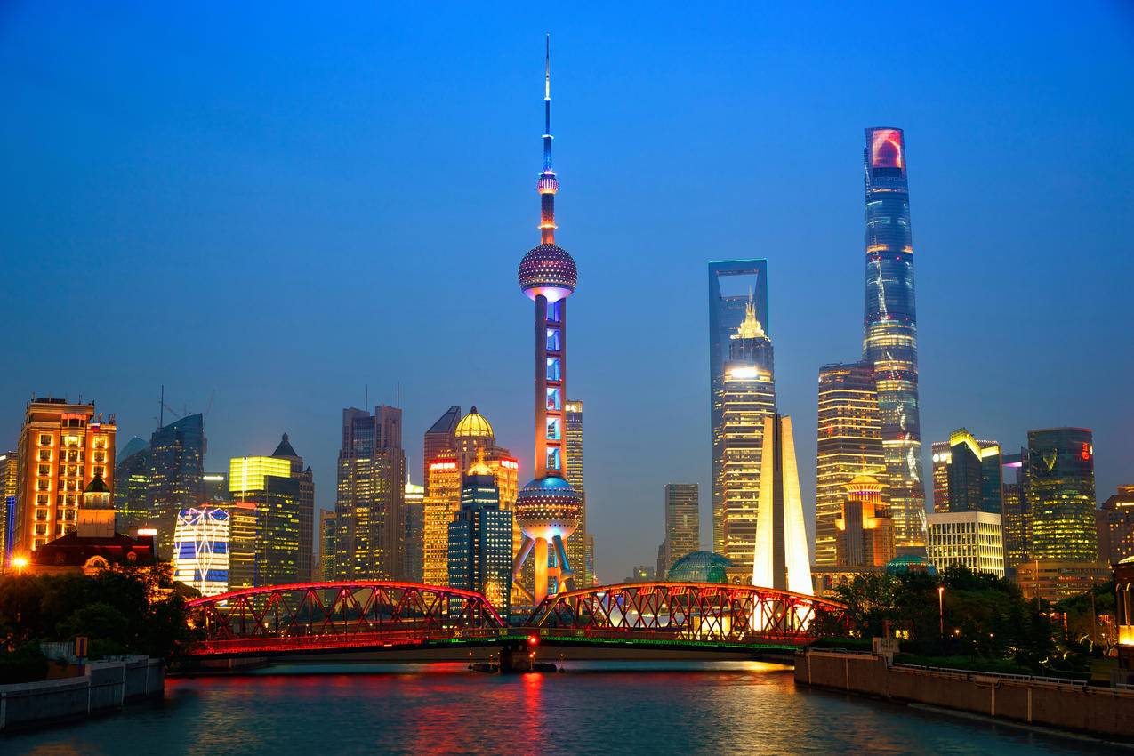 晚上,河,上海摩天大楼4K风景壁纸