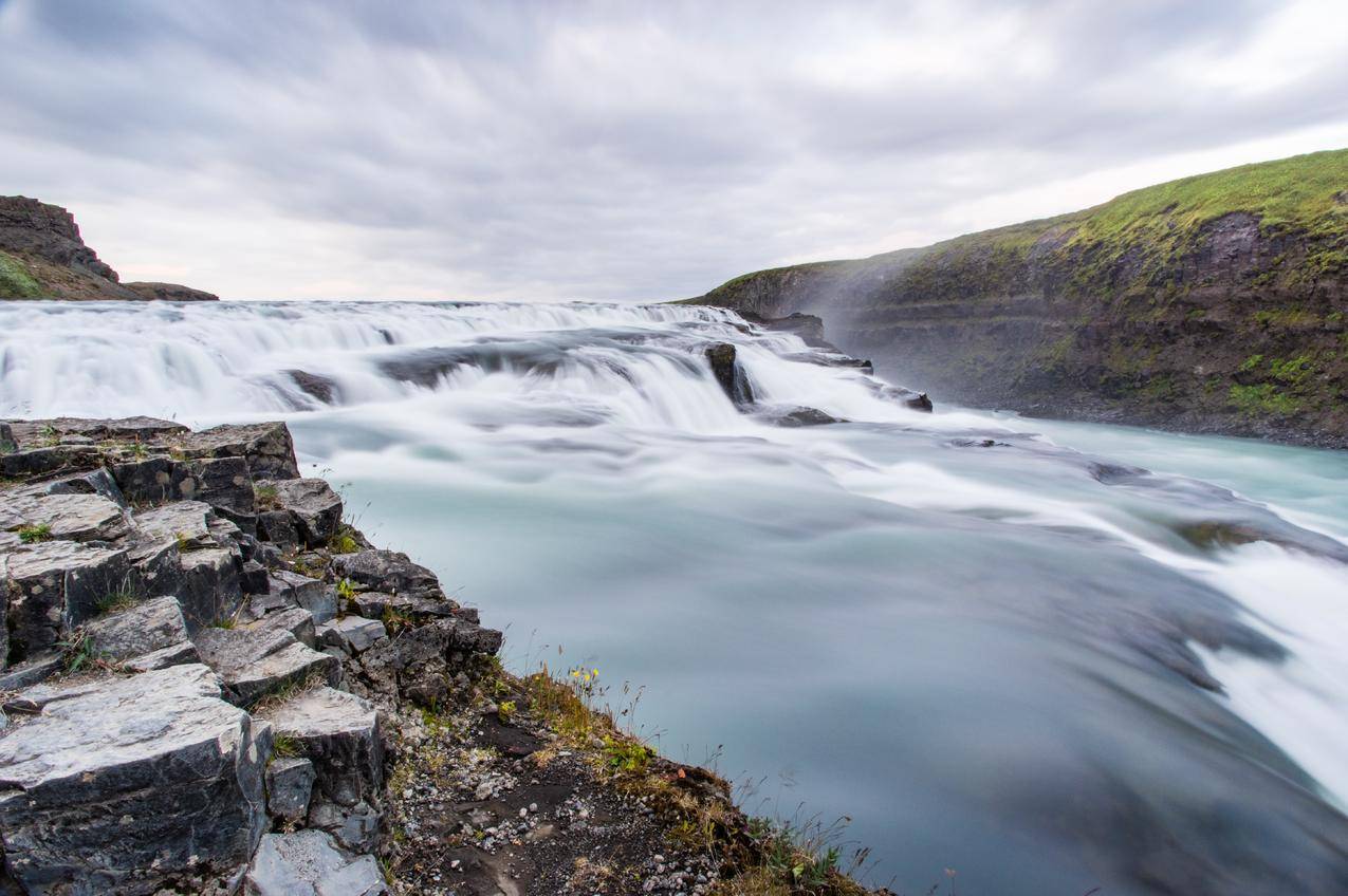 冰岛的辛格维尔国家公园,河流,瀑布,壮观风景,5K风景图片