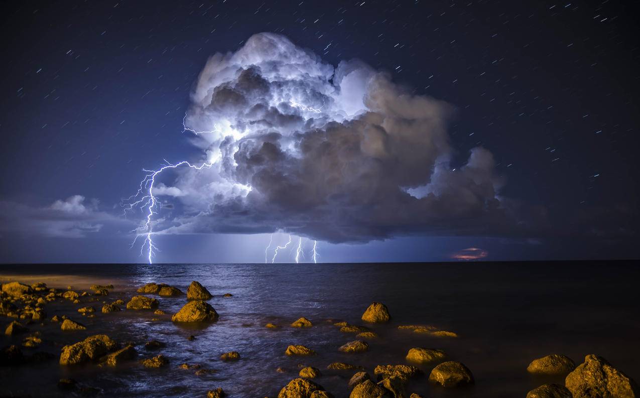 风暴,海,岩石,乌云,闪电,4K风景壁纸