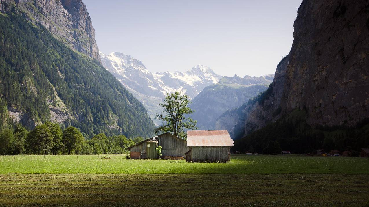 瑞士劳特布龙嫩风景4K壁纸