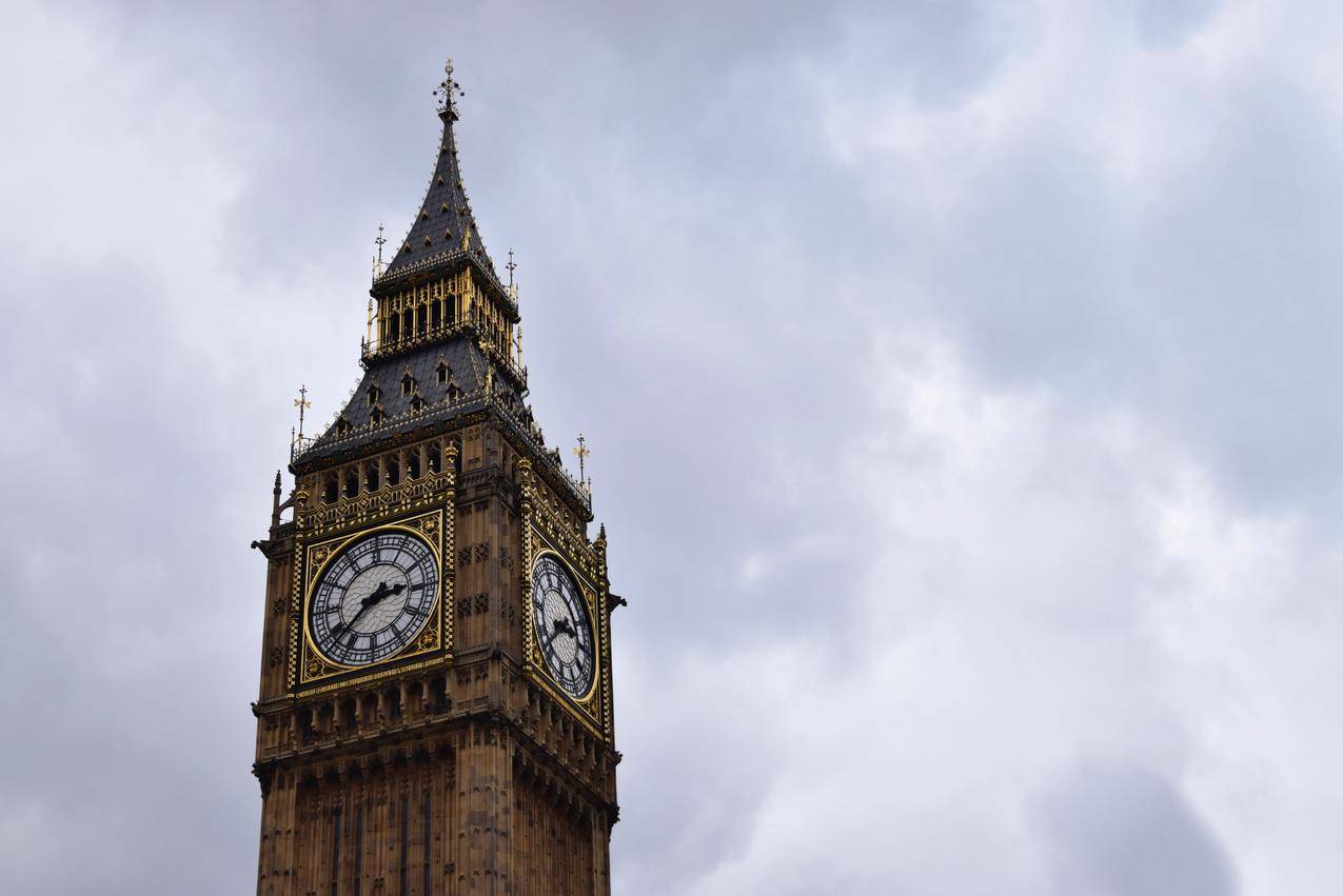 美轮美奂的大本钟，去英国旅行必去的景点|大本钟|伊丽莎白塔|伦敦_新浪新闻