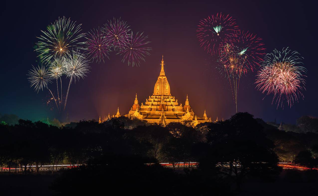 夜晚,烟花,寺院,佛像,佛教,缅甸蒲甘5K风景图片