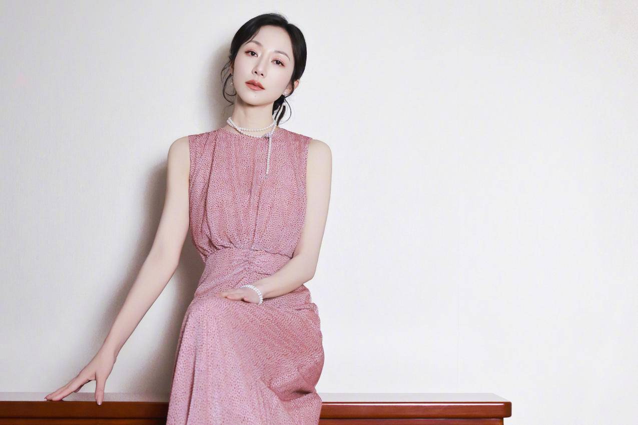 韩雪 粉色裙子 4k美女壁纸3840x2560