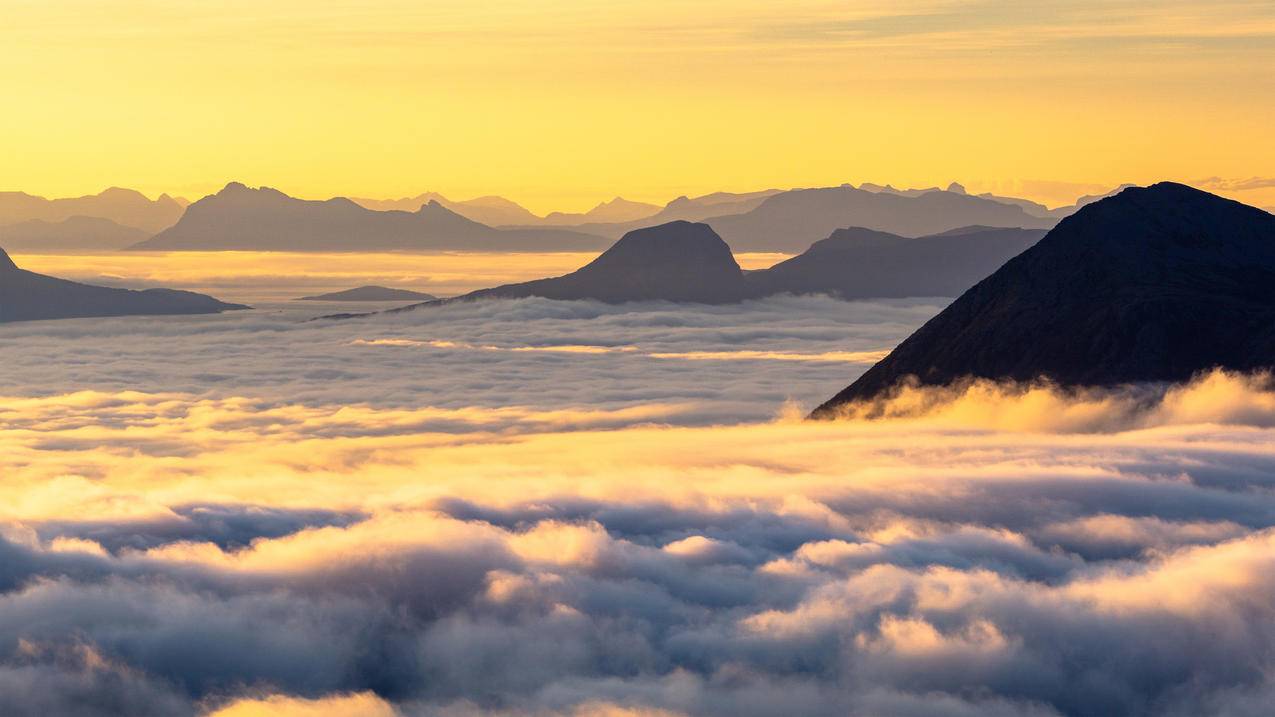 美丽的日出,山峦倒立,云海,4k风景高清壁纸