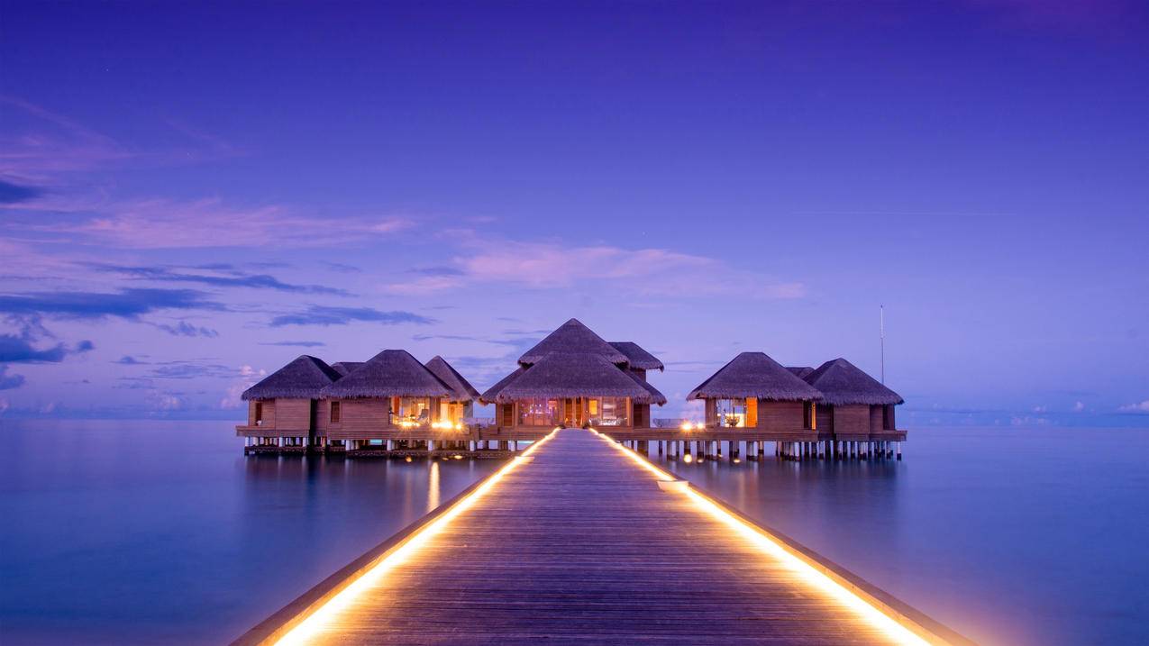 马尔代夫索尼娃姬莉岛度假酒店,港口,日落,码头,4k风景壁纸