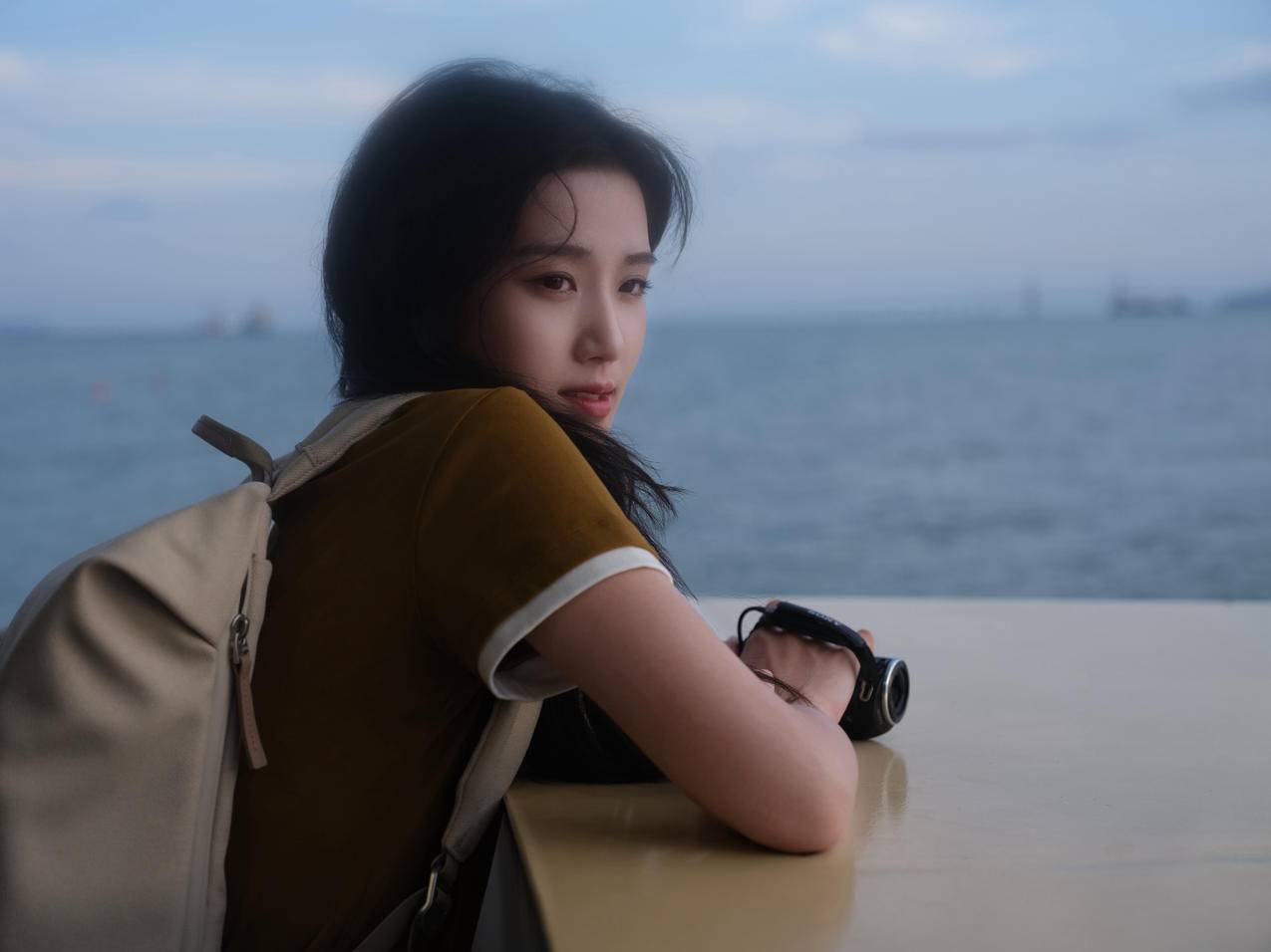 卢昱晓7K美女壁纸