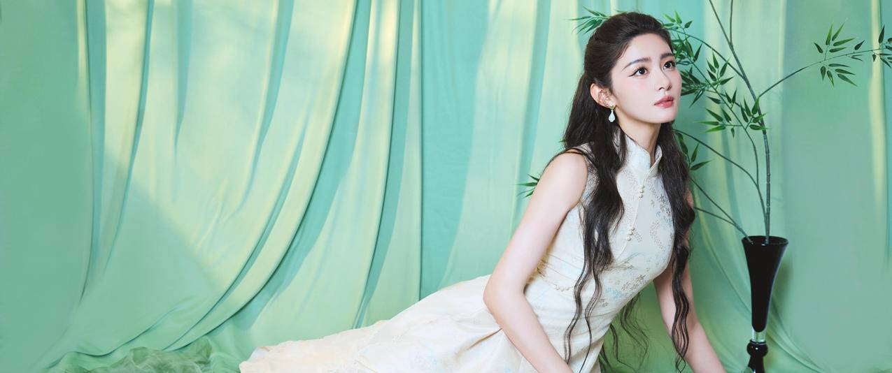 清新 白裙美女 赵晴 3440x1440带鱼屏壁纸