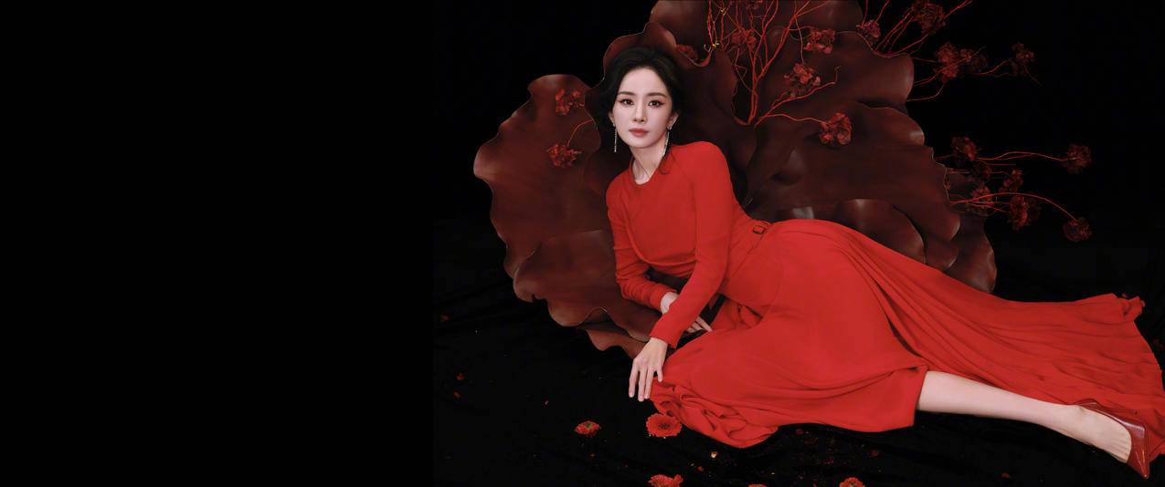杨幂 红色裙子 花朵 3440x1440美女带鱼屏壁纸